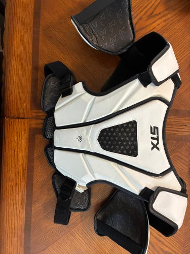 XL Adult STX Cell IV Shoulder Pads (Used)