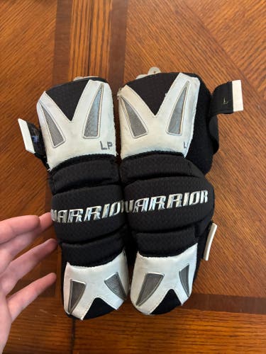 Medium Adult Warrior Burn Arm Pads (Used)