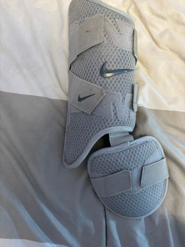 Gray Senior Nike leg guard