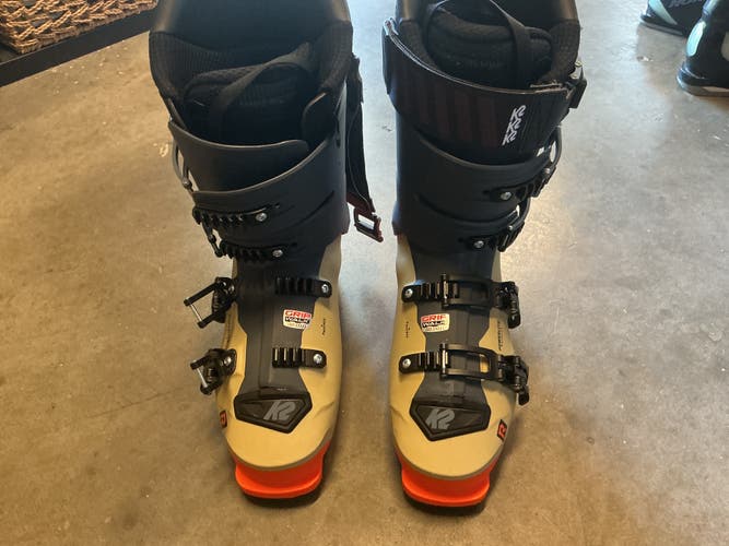 K2 Recon 130 MV Ski Boots - Size 27.5 (314mm BSL) - Expert All-Mountain (Used like new)