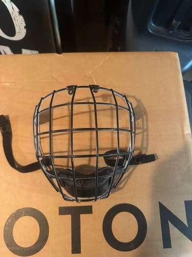Large CCM Full Cage (Used)