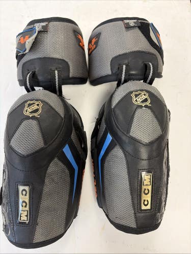 Senior Size Medium CCM Vector 6.0 Ice Hockey Player Elbow Pads