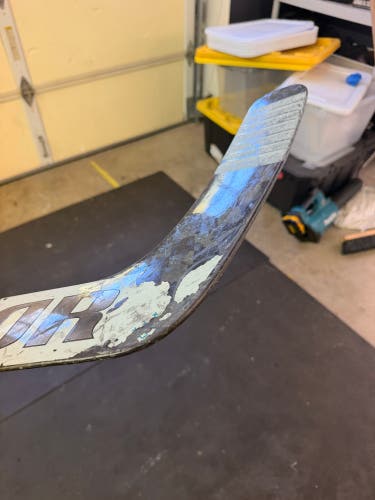 Senior Warrior Ritual VR2 Regular Goalie Stick 25" Paddle (Used)