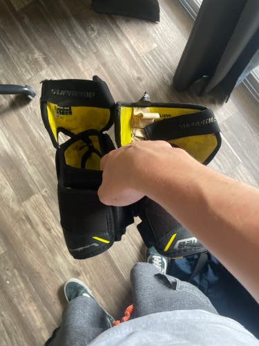 Intermediate Medium Bauer Supreme 3S Elbow Pads (Used)