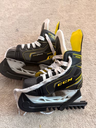 CCM Super Tacks 9350 Hockey Skates Regular Width 8
