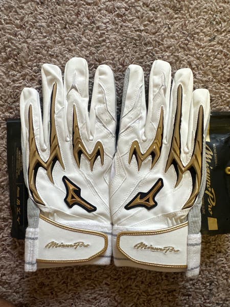 Mizuno プロ Japanese Mizuno Pro Batting Gloves (New) | SidelineSwap | Buy and