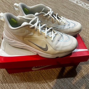 White Unisex Size M 10.5 (W 11.5) Adult Nike Alpha Huarache 8 Pro Low Top Turf Cleats