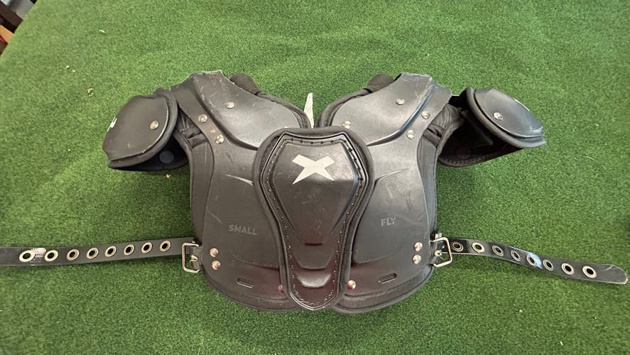 Xenith Fly Youth Football Shoulder Pads | Youth Small | All Straps Intact | Used