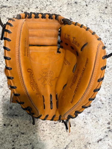 2025 Rawlings Heart of the Hide RH Catcher's Baseball Glove 33" (Used)