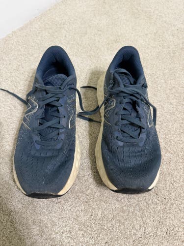 Women's Size M 8 (W 9.5) Adult New Balance Shoes (Used)