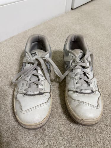 Unisex Size M 7.5 (W 9) Adult New Balance 550 Shoes (Used) White & grey