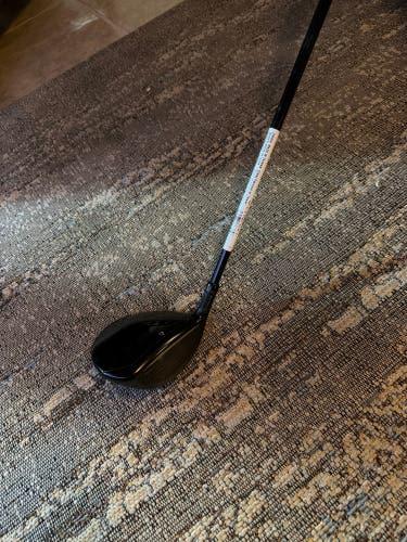 Men's TaylorMade Stealth 2 Right Handed Fairway Wood 3 Wood (Used)