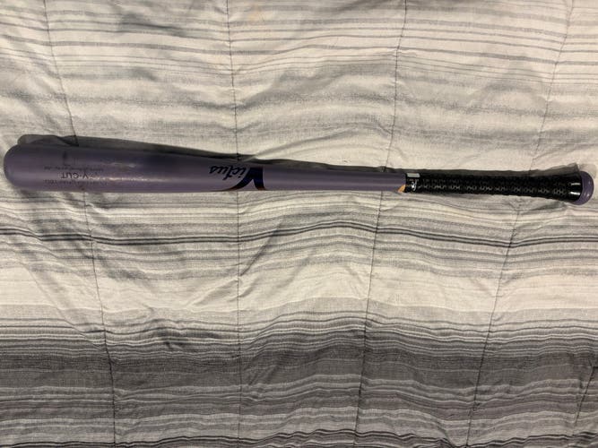Victus V-Cut Bat (-3) 29 oz 32" (Used)