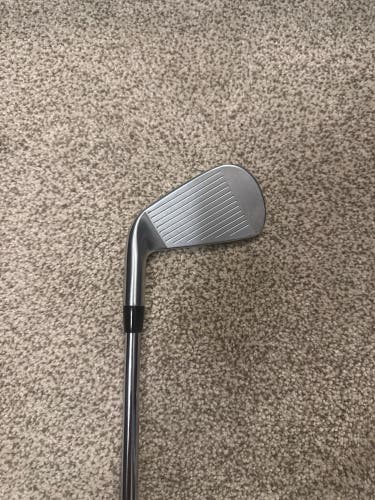 Men's 2025 Titleist T200 5 Iron Right Handed Stiff Flex Steel Shaft 38" (Used)