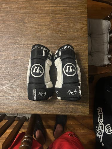 Small / Medium Adult Warrior Rabil Next Arm Pads (Used)