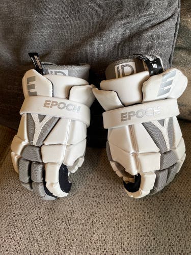 Epoch ID Lacrosse Gloves- 10” (Used)