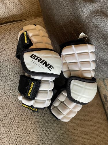 Brine Clutch Arm Pads- Adult XS (Used)