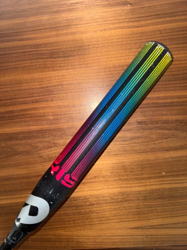 DeMarini Prism 30/19 (-11) Fastpitch Softball Bat