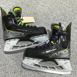 Used Youth Bauer Vapor 3X Hockey Skates Size 13