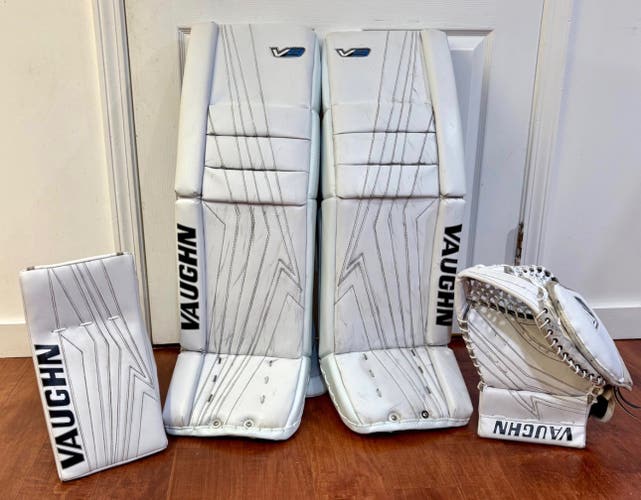 35" + 2 Vaughn Velocity V9 Pro Carbon USA Regular Goalie Full Set (Reconditioned)
