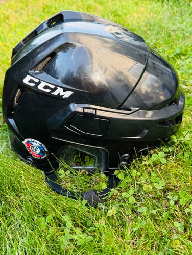 Medium Black CCM Vector V08 Helmet (Used)