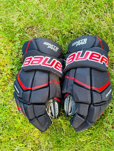 Bauer Supreme Ignite Pro Gloves 14" (Used)
