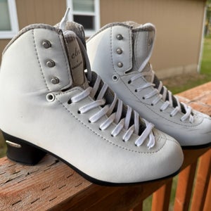 Jackson Ultima Debut Figure Skates C Adult 7.5 (Used) — BOOT ONLY