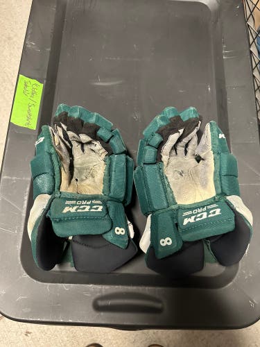 CCM HGTKPP Tacks Gloves 14" Pro Stock (Used)