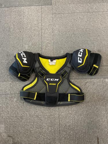 Used CCM TACKS 3092 Youth Shoulder Pads LG 11614-S000239658