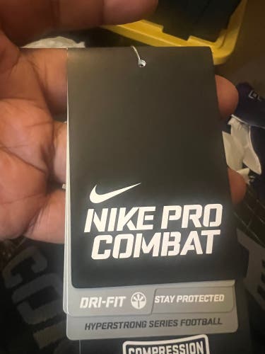 Rare 4XL Adult Nike nike pro combat (New)