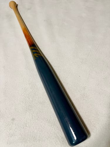 Marucci 33.5”/32oz Pro Cut Maple Wood Baseball Bat Blem Gun Metal Gray Natural