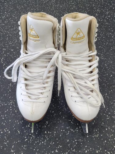Used Jackson CLASSIQUE WomensFigure Skate White Senior 6.5 11849-S000041716