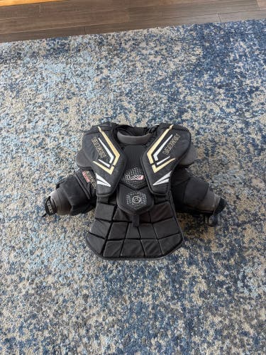 Medium 2025 Vaughn VX1 Goalie Chest Protector (Used)
