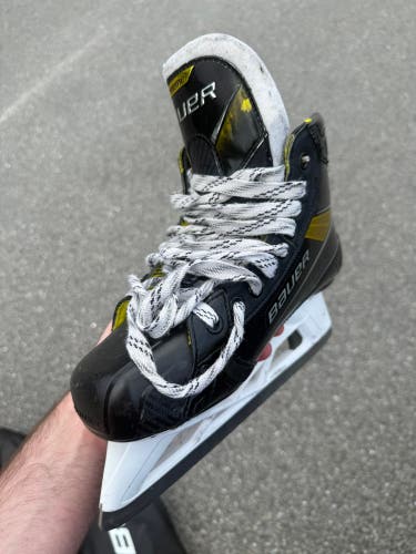 2020 Bauer Supreme 3S Pro Hockey Goalie Skates Regular Width 7.5 (Used)