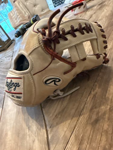 Rawlings Heart of the Hide RH Infield Baseball Glove 11.5" (Used)