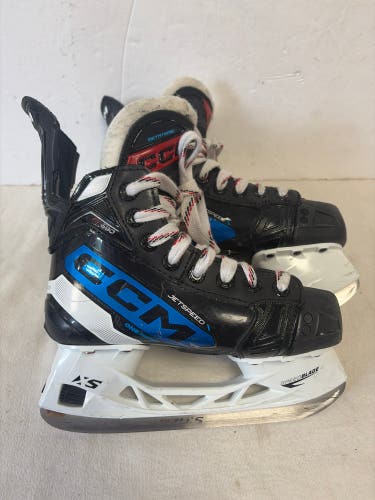 CCM JetSpeed FT680 Hockey Skates Regular Width Size 1 (Used)