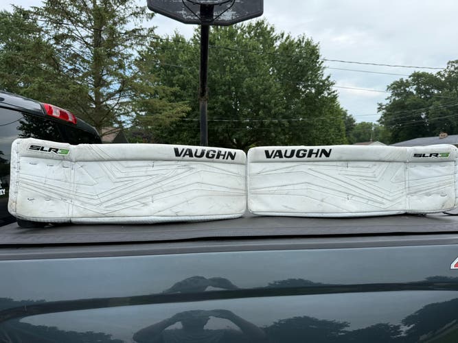 28+2" Vaughn Slr3 Goalie Leg Pads (Used)