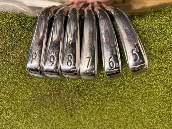 Titlesit AP3 5-PW Iron Set, Project X LZ Regular Flex, RH