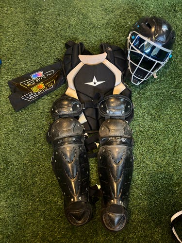 Black All Star / Easton Catcher's Set (Used)