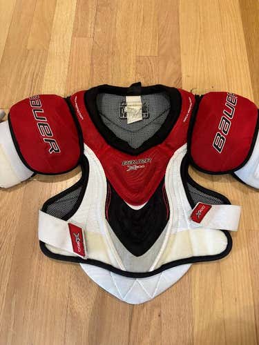 Large Junior Bauer Vapor X800 Shoulder Pads (Used)