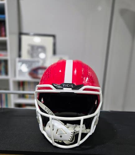 Red Adult Vicis ZERO2 Helmet (Used)
