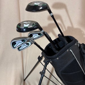Junior Tourney Right Handed Clubs (Full Set) Junior 5 Pieces (Used)