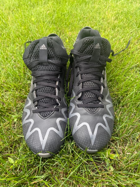 Unisex Size M 9.5 (W 10.5) Adidas Freak Low Top Cleats (Used)