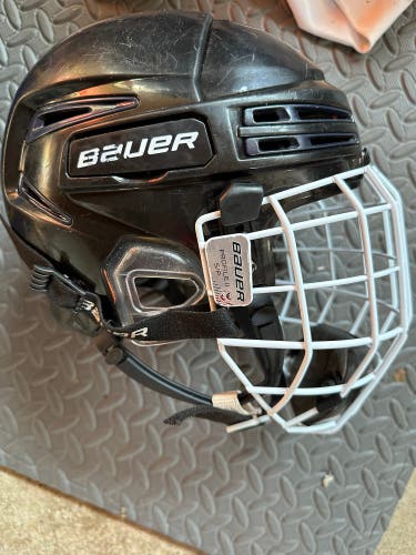 Youth Bauer Re-Akt 75 Helmet (Used)