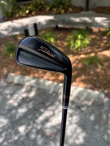 2025 Titleist Titleist 2025 T150 Black Right Handed Iron Set