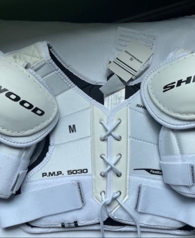 Senior MED Classic Sherwood 5030 Shoulder Pads  New w/tags