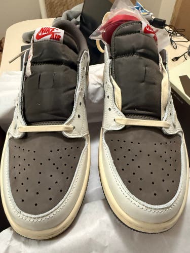 Jordan 1 low OG SP Travis Scott Reverse Mocha size 11 Reps