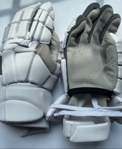 Gait Lacrosse Gloves (New). LARGE 13" white