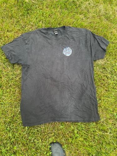 XXL Men's vintage Santa Cruz Shirt (Used)