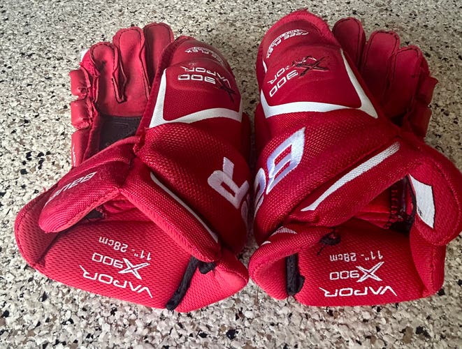 Bauer Vapor X900 Gloves 11" (Used)